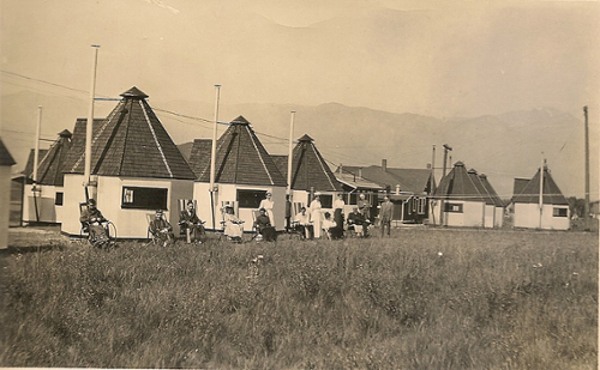 Nob Hill Patients in front of Lodges