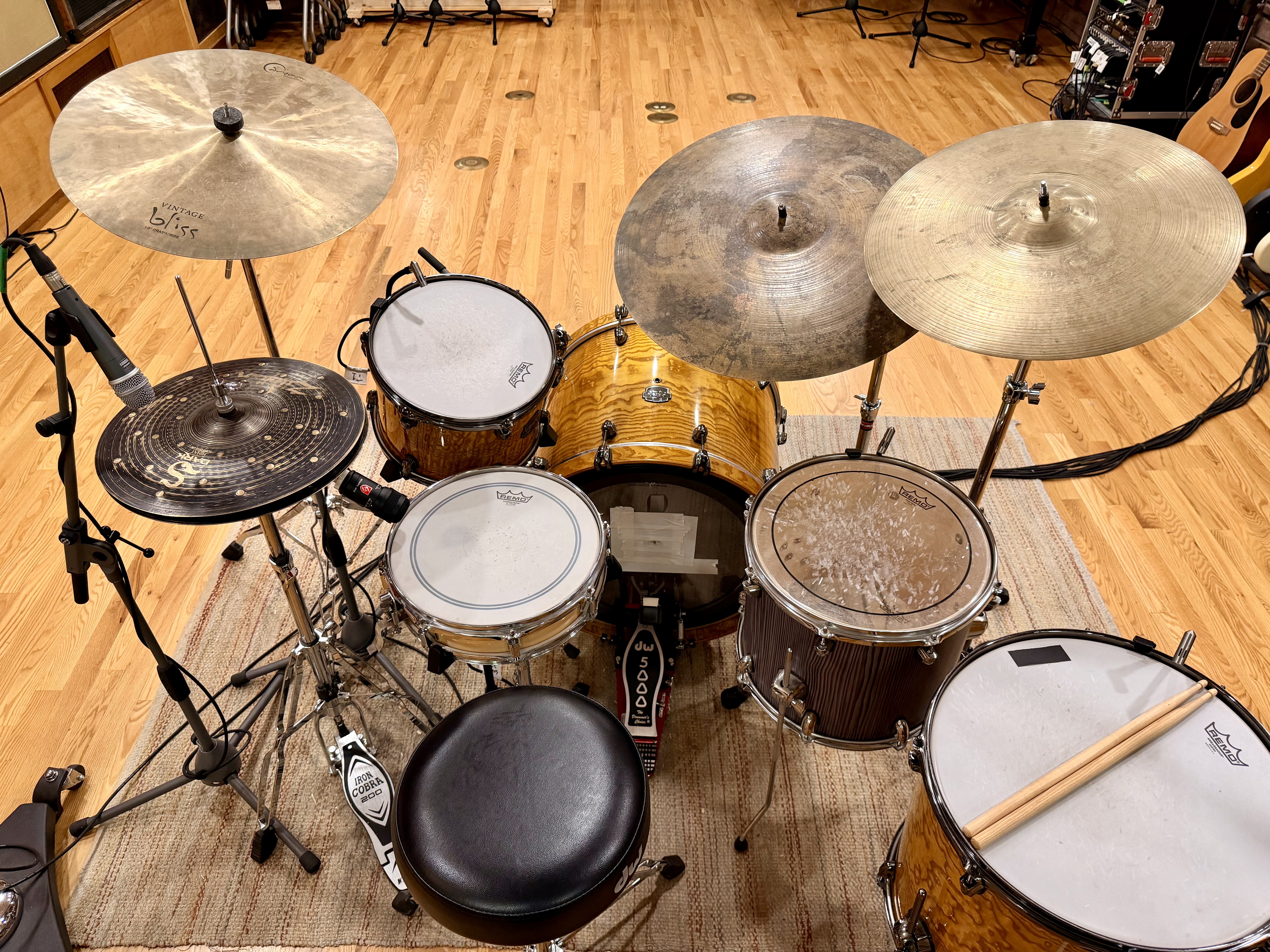 live_room_4_drums