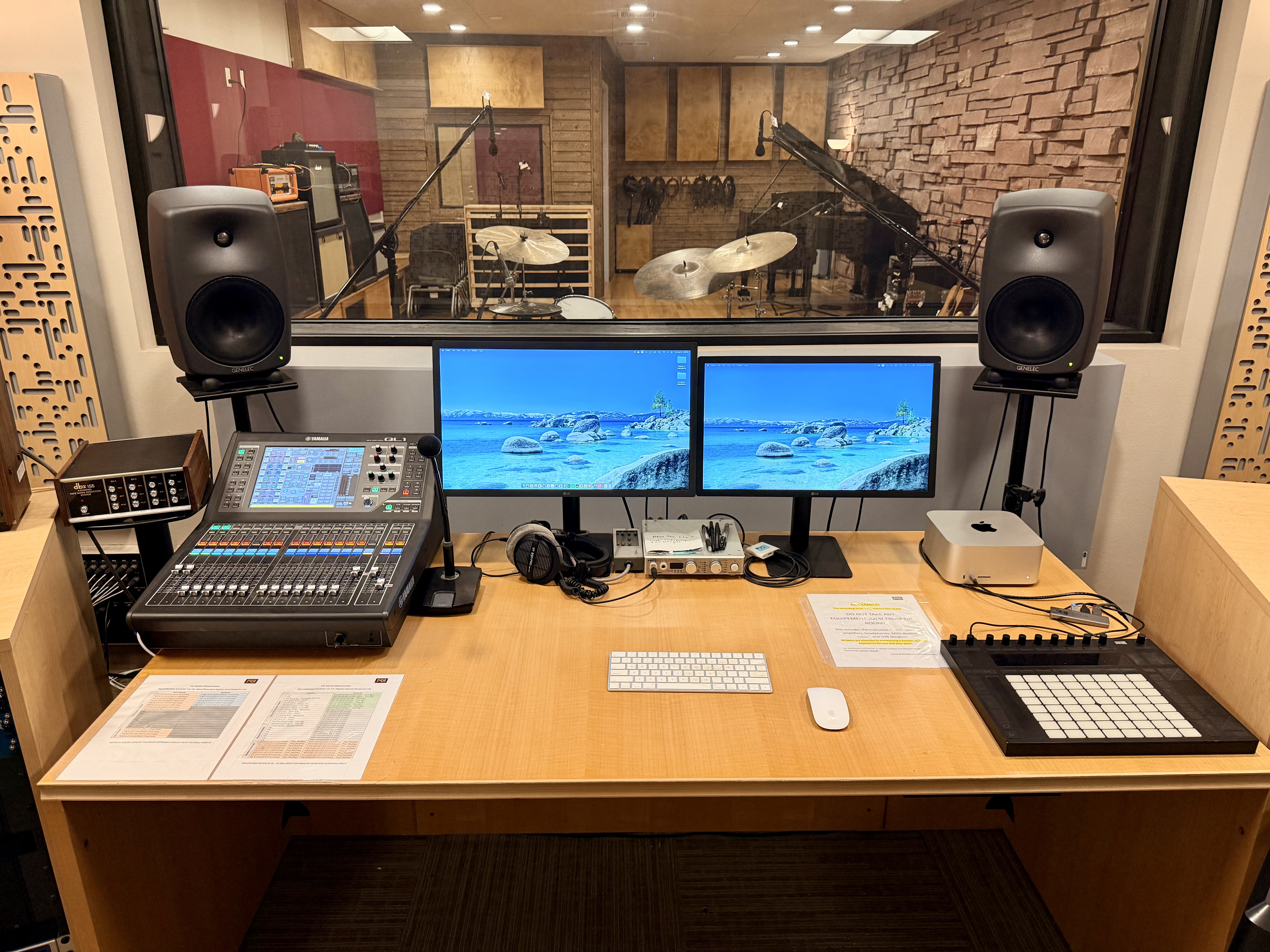 control_room_1