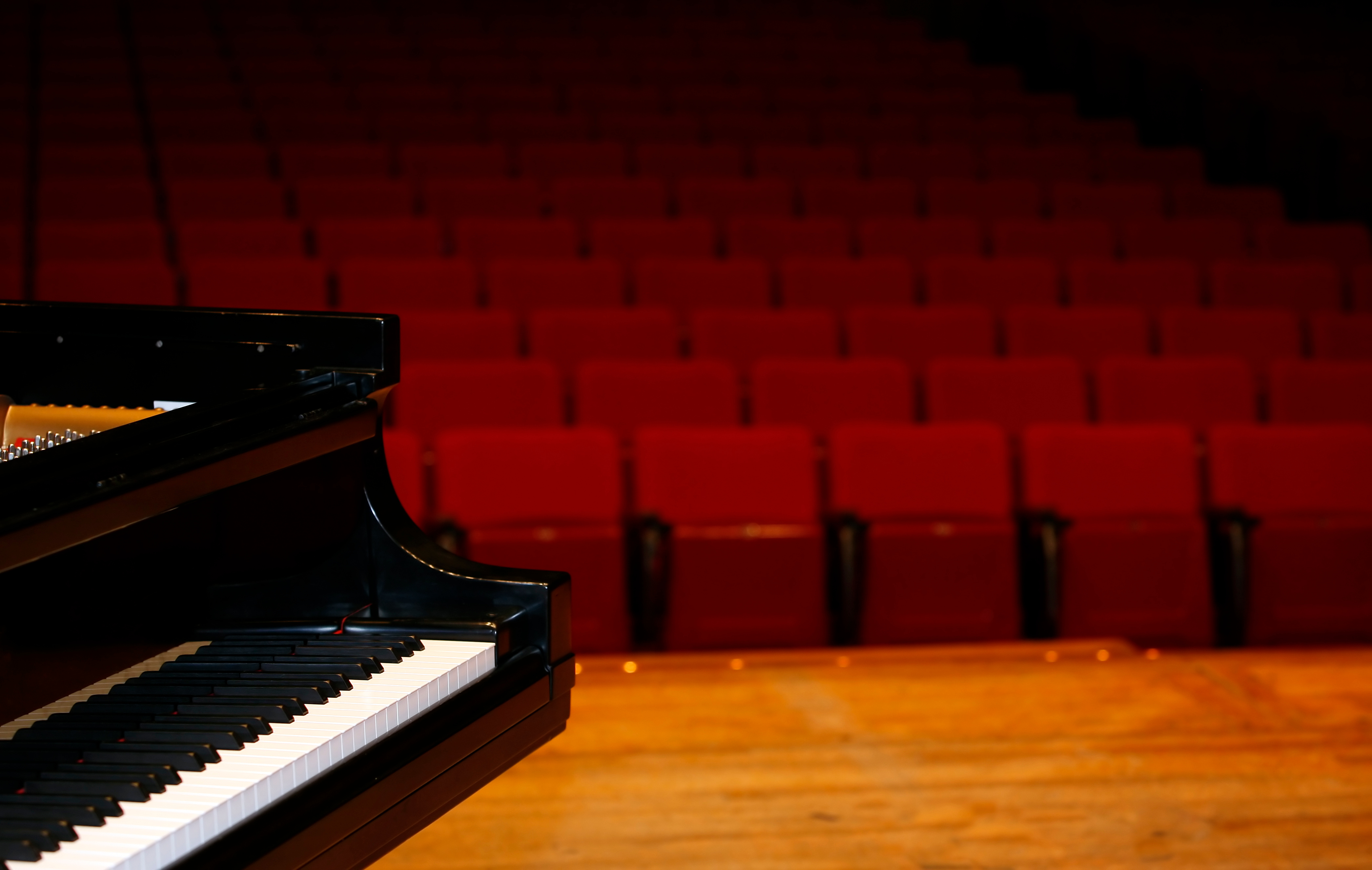 piano on stage