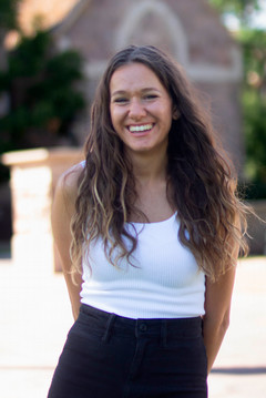 Eva Sipic headshot