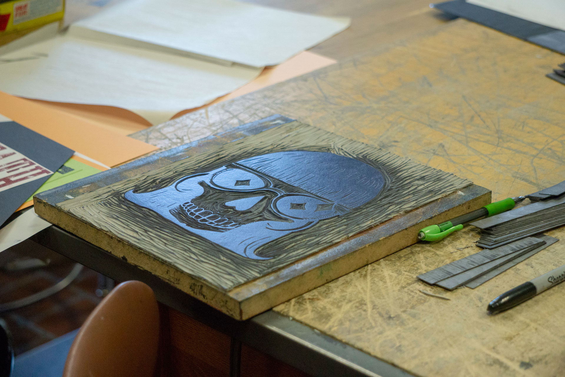 One of the numerous linoleum cutouts made by the class. Photo by <strong>Noah Smith &rsquo;20</strong>