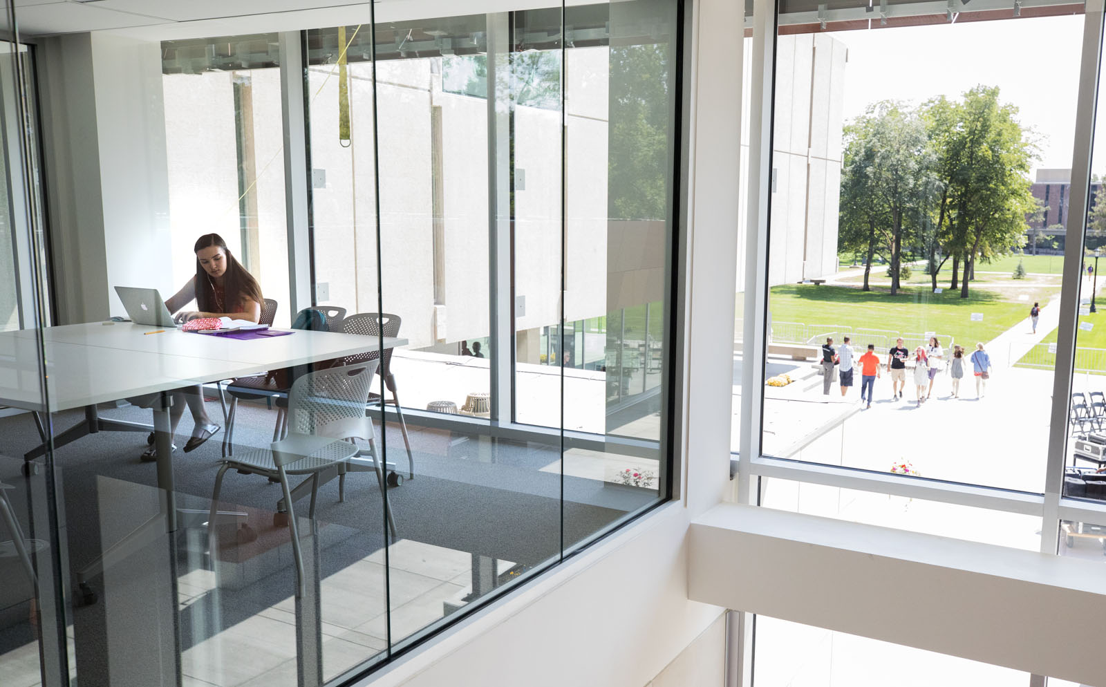 Students study and visit the Tutt Library during the first day of classes and first day open to the public.