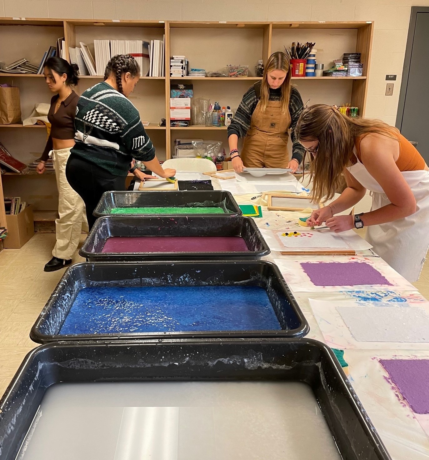 Student-Papermaking-class.jpg