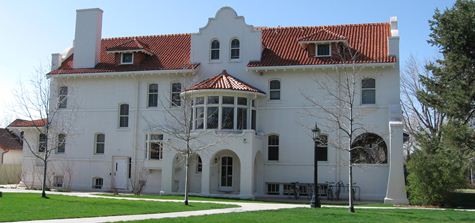 West façade of the Lennox House