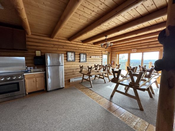 CC Cabin Kitchen & Dining <span class="cc-gallery-credit"></span>