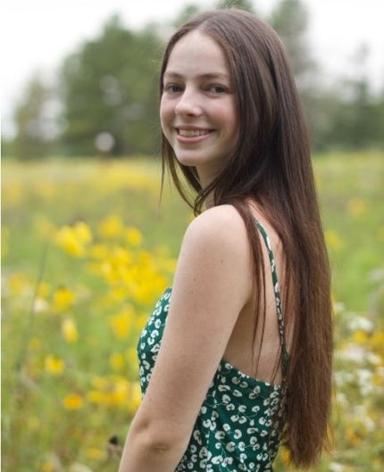 Caroline Bay headshot