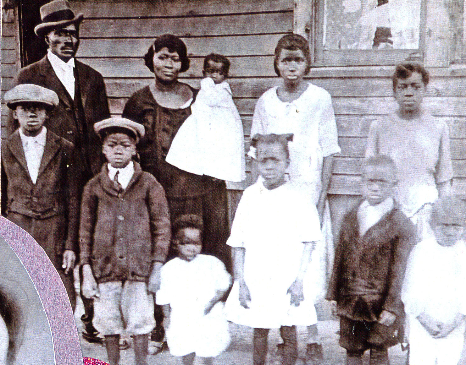 Circa 1902 Falconer family in Mississippi <span class="cc-gallery-credit"></span>