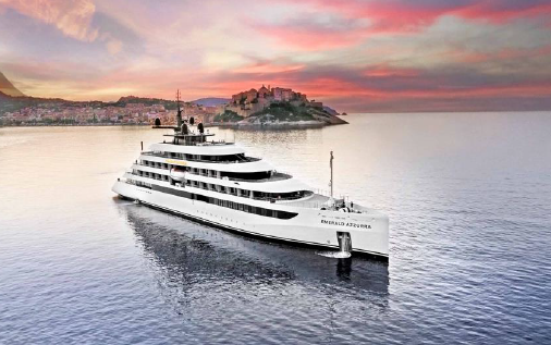 Emerald Azzurra <span class="cc-gallery-credit"></span>